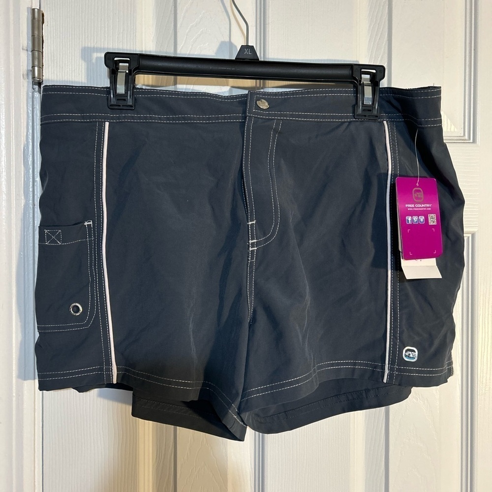 Free Country Women's Black Athletic Shorts